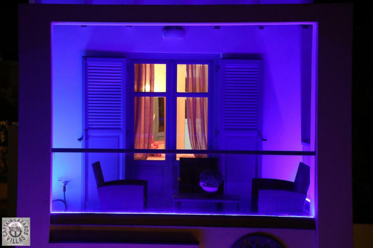 Located By The Sea One Beachfront Private Captain Lazaros Pool Villa With Loft In 750Sqm Spacious Private Plot-Jacuzzi-Sunrelax-Furnished Terace-Gazebo-Private Parking,Sleep 3 Adults And 2 Children, Just Steps From The Black Beach-Seaview Perissa  Dış mekan fotoğraf