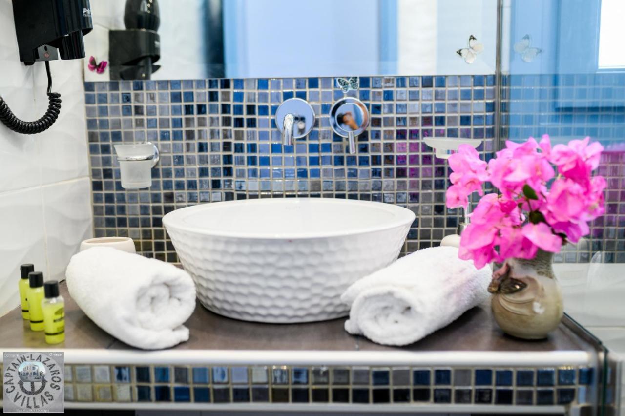 Located By The Sea One Beachfront Private Captain Lazaros Pool Villa With Loft In 750Sqm Spacious Private Plot-Jacuzzi-Sunrelax-Furnished Terace-Gazebo-Private Parking,Sleep 3 Adults And 2 Children, Just Steps From The Black Beach-Seaview Perissa  Dış mekan fotoğraf